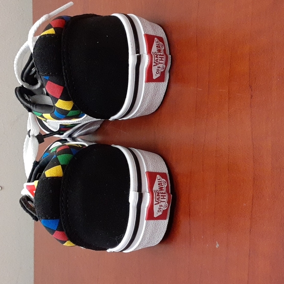 LAST CALL!!  Vans Ward Rainbow Checkered Youth Shoes Sz 3 - Picture 3 of 7
